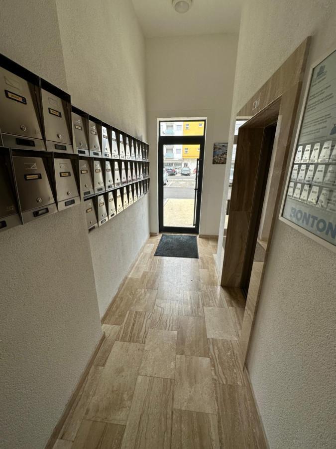 Irina Centre Apartment بودغوريتْسا المظهر الخارجي الصورة