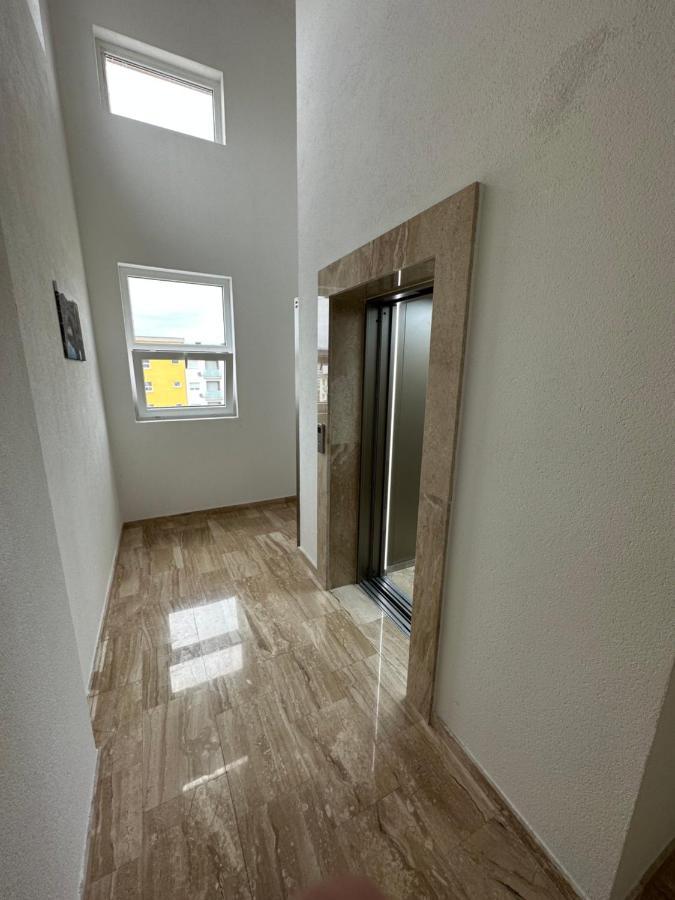 Irina Centre Apartment بودغوريتْسا المظهر الخارجي الصورة